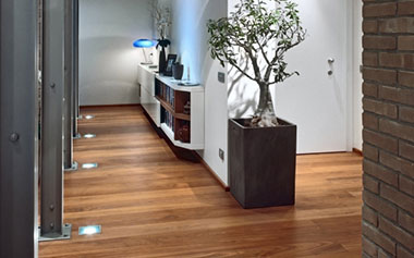 <p style="text-align: center;">
	<strong><span style="font-family:verdana,geneva,sans-serif;"><span style="font-size:16px;">Industrial parquet</span></span></strong></p>
